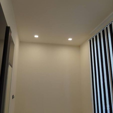 Lovely, Newly Remodeled Apartment In Yerevan! Exterior foto